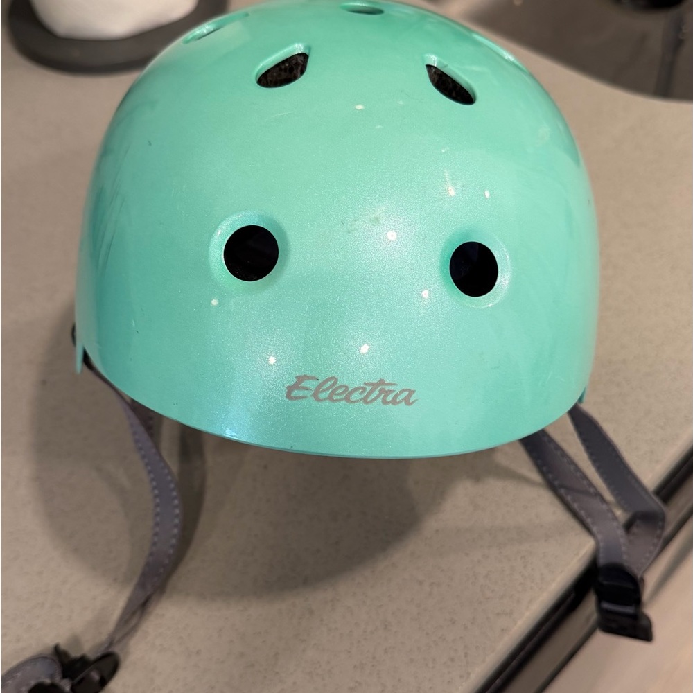 Electra Mint Green Helmet